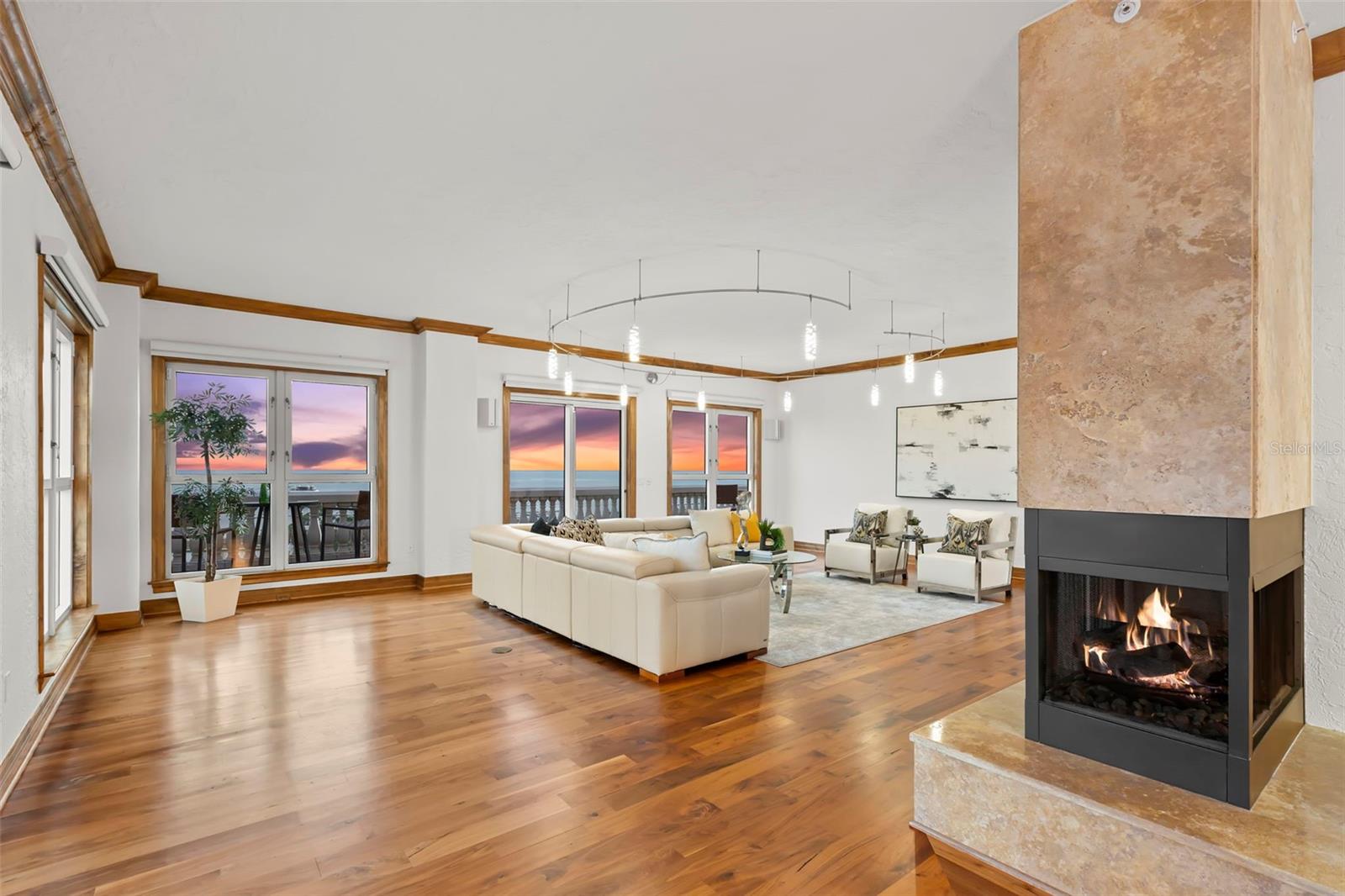 288 Bch Dr #PH-2A ST PETERSBURG, FL 33701