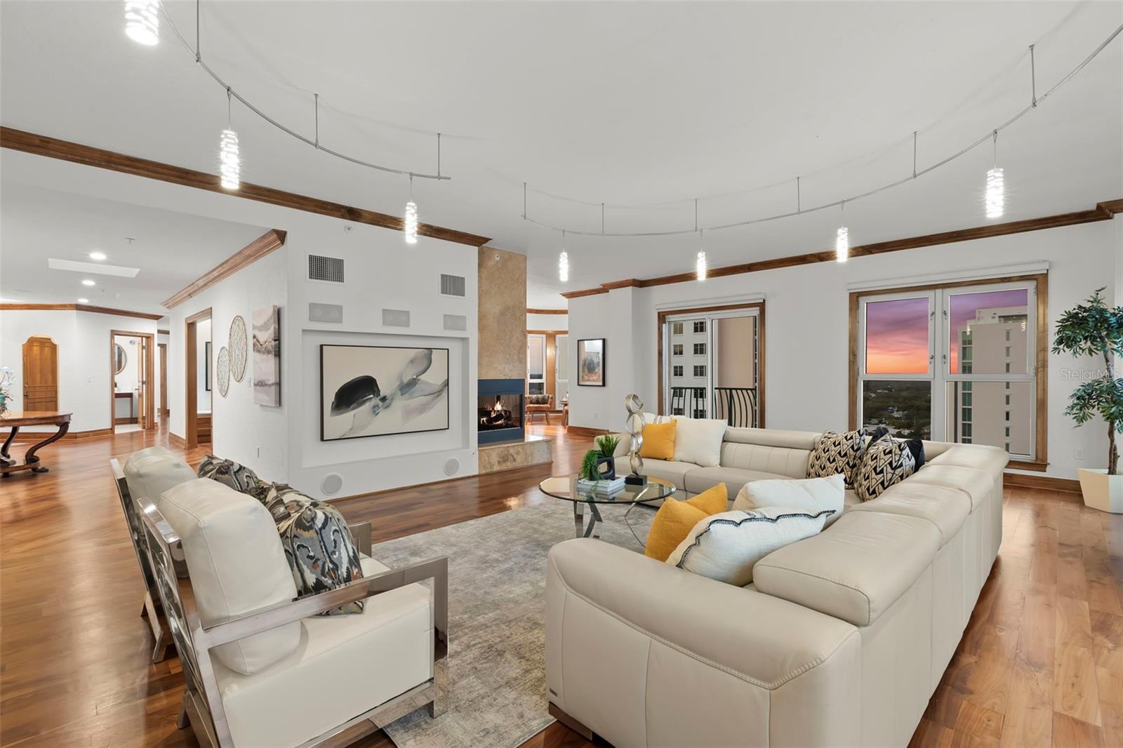 288 Bch Dr #PH-2A ST PETERSBURG, FL 33701