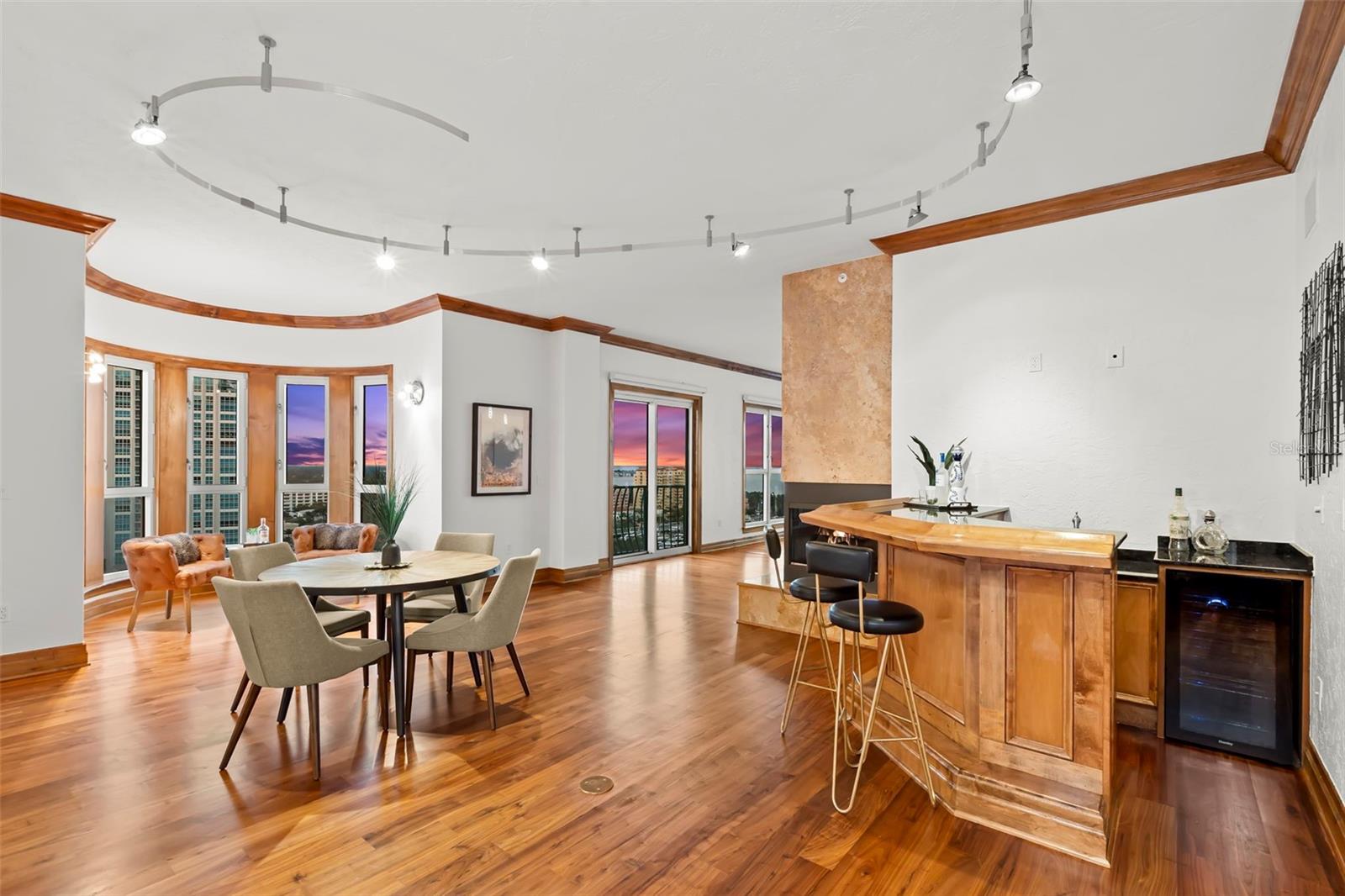 288 Bch Dr #PH-2A ST PETERSBURG, FL 33701