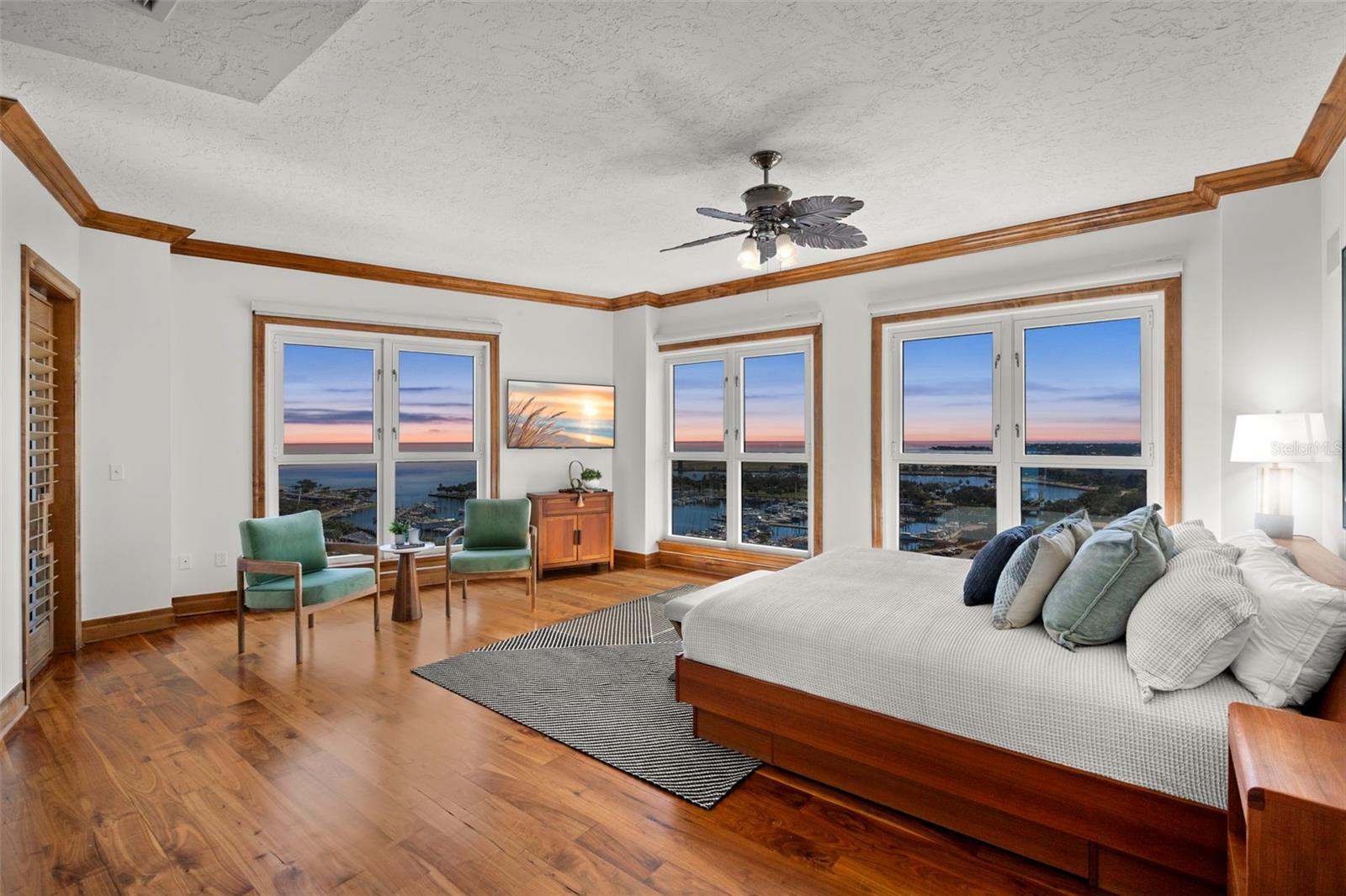 288 Bch Dr #PH-2A ST PETERSBURG, FL 33701