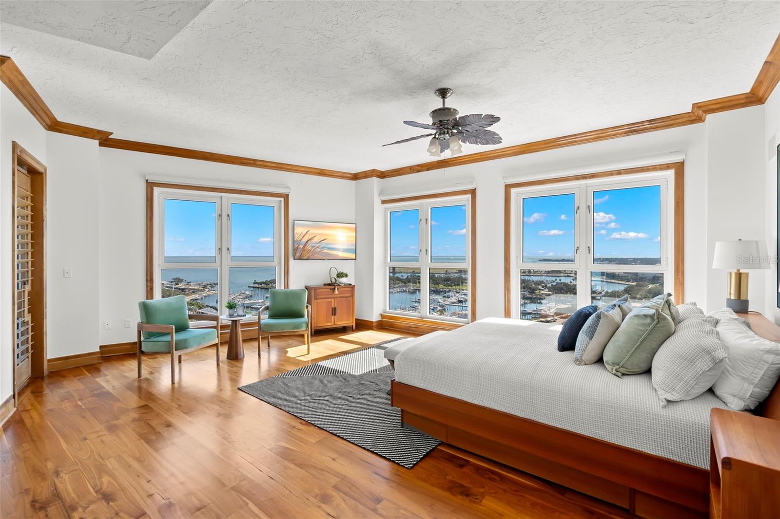 288 Bch Dr #PH-2A ST PETERSBURG, FL 33701