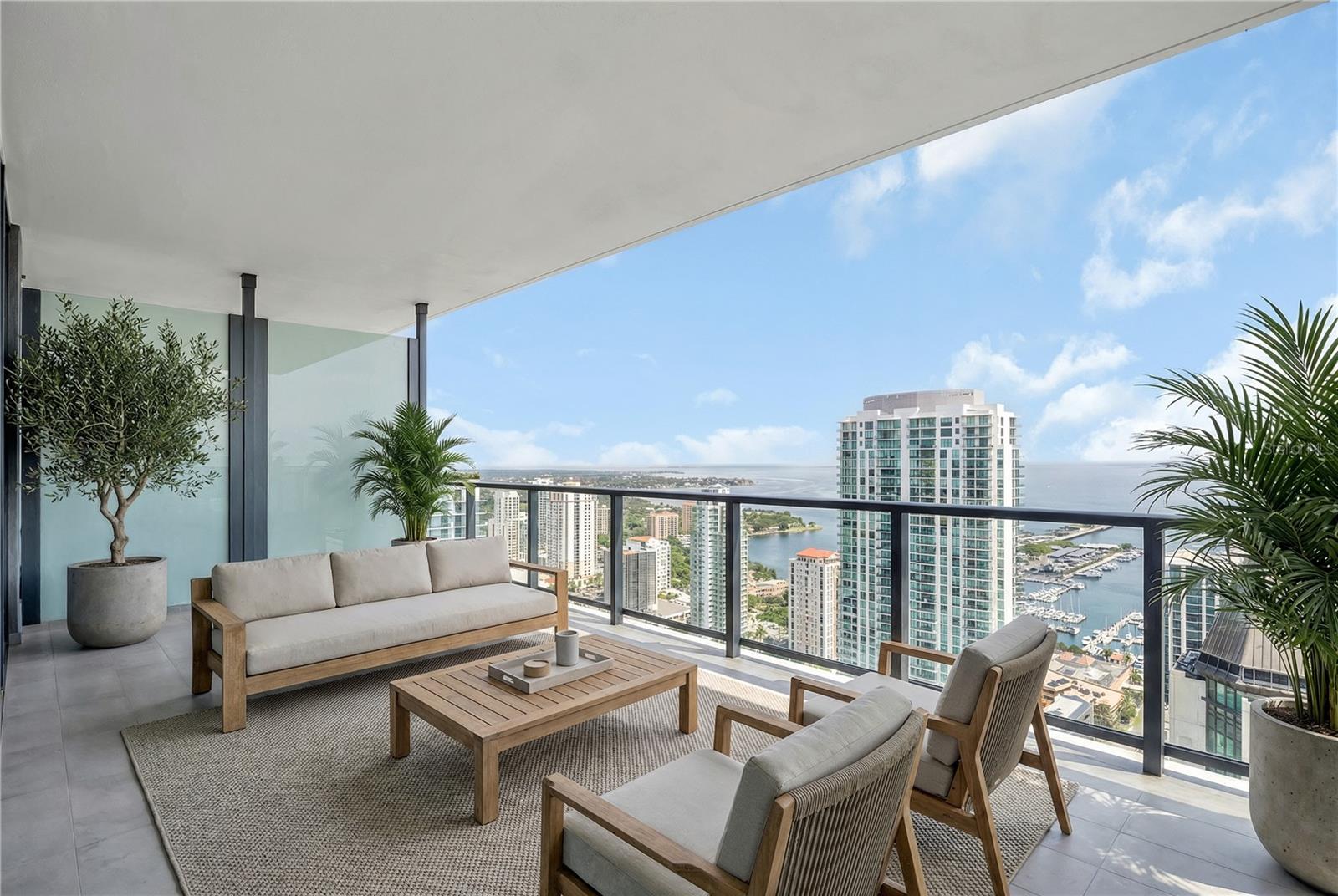 275 1ST Ave #3704 ST PETERSBURG, FL 33701