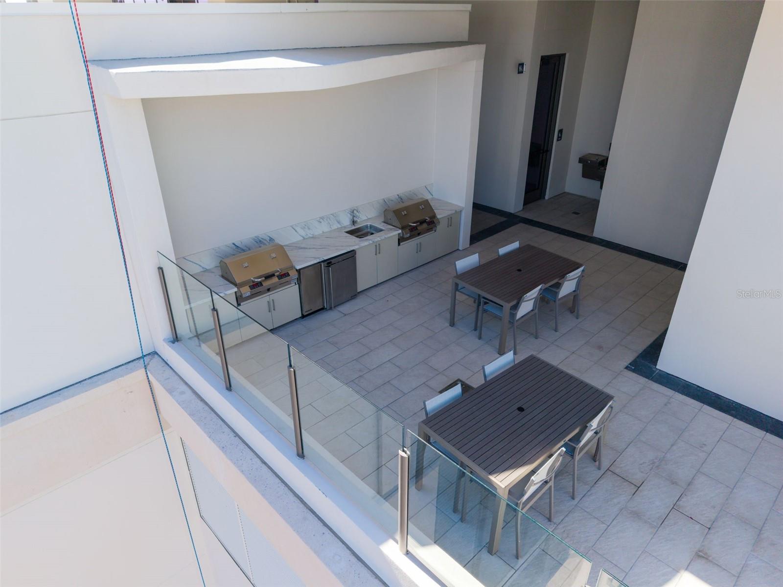 275 1ST Ave #3704 ST PETERSBURG, FL 33701