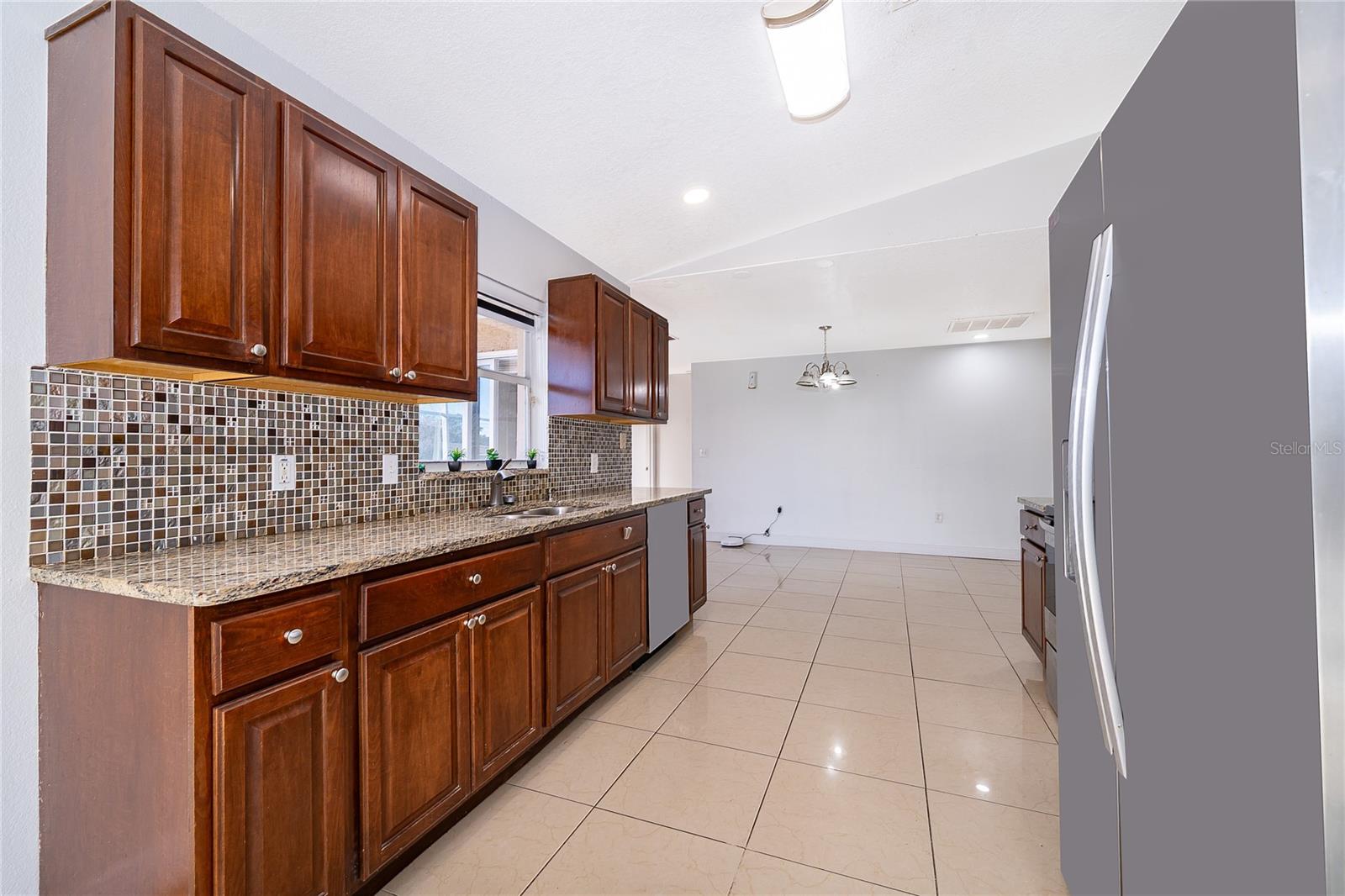 643 BROCKTON Dr KISSIMMEE, FL 34758