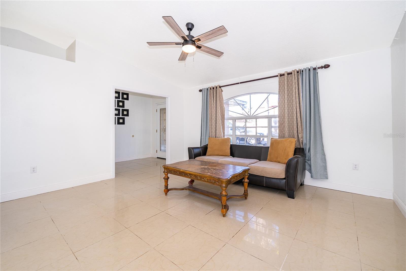 643 BROCKTON Dr KISSIMMEE, FL 34758