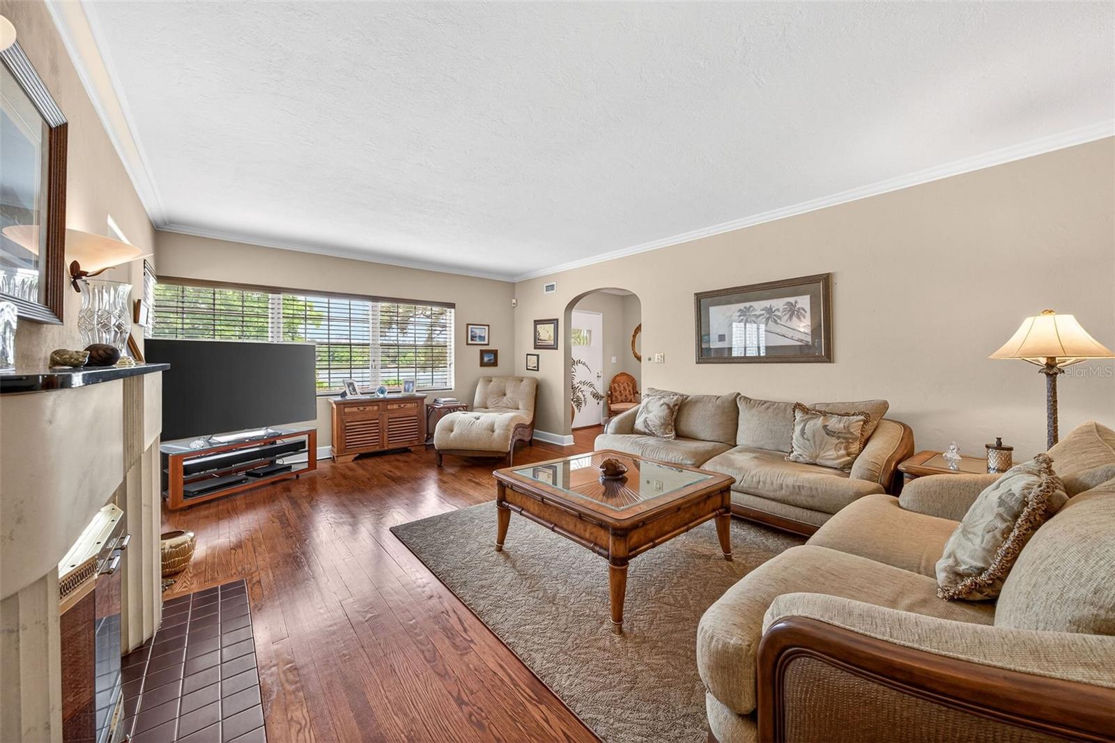 830 Lk DAVIS Dr ORLANDO, FL 32806