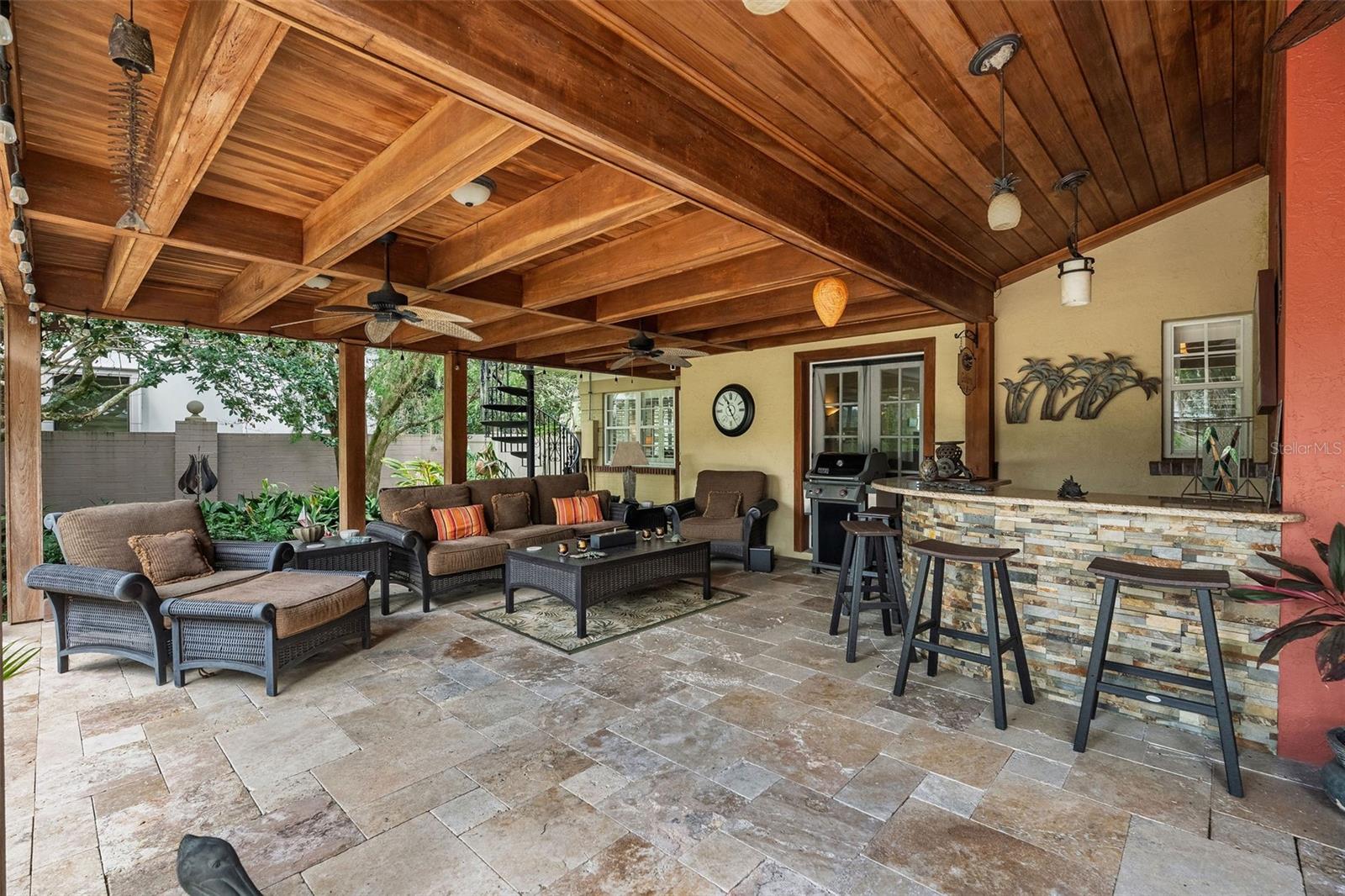 830 Lk DAVIS Dr ORLANDO, FL 32806