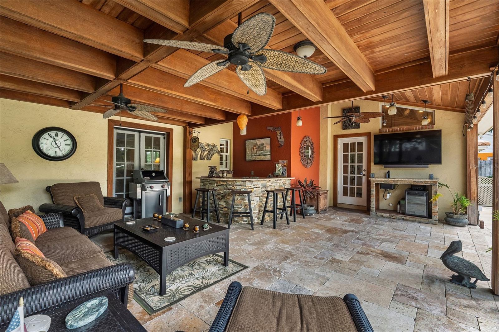 830 Lk DAVIS Dr ORLANDO, FL 32806