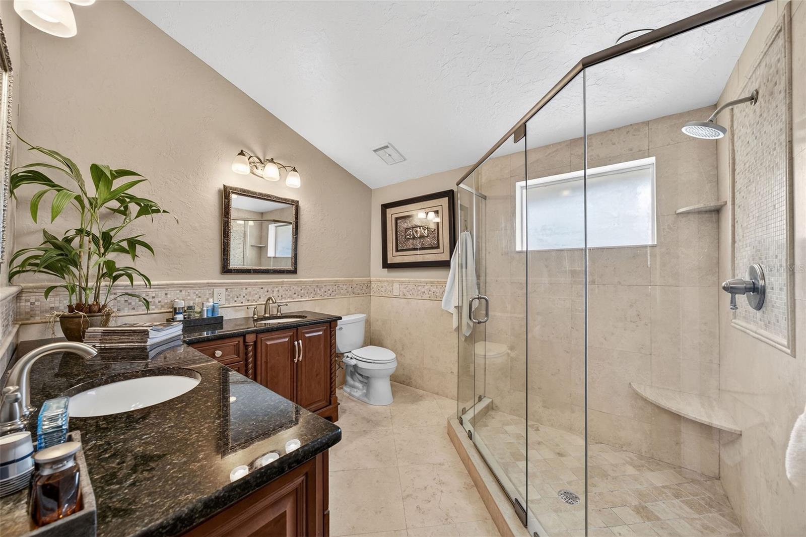 830 Lk DAVIS Dr ORLANDO, FL 32806