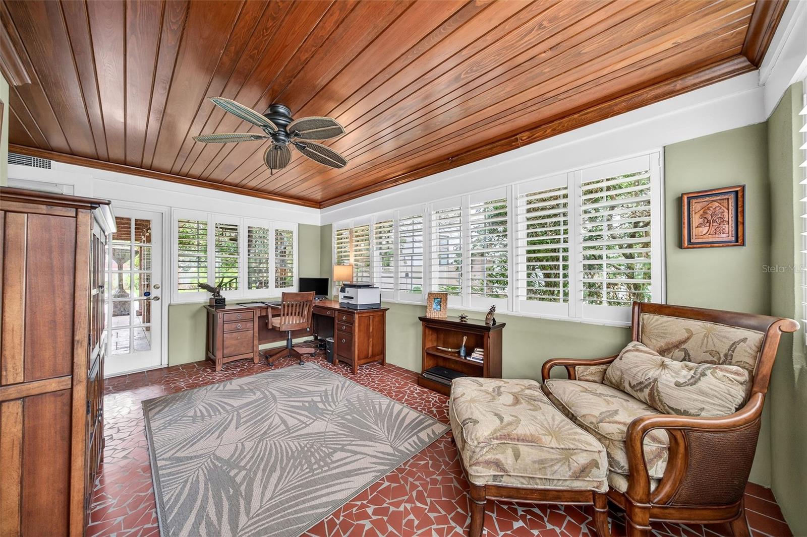 830 Lk DAVIS Dr ORLANDO, FL 32806