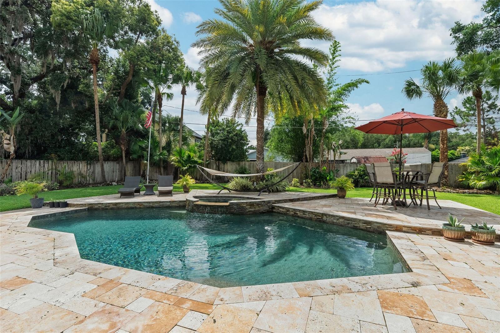 830 Lk DAVIS Dr ORLANDO, FL 32806
