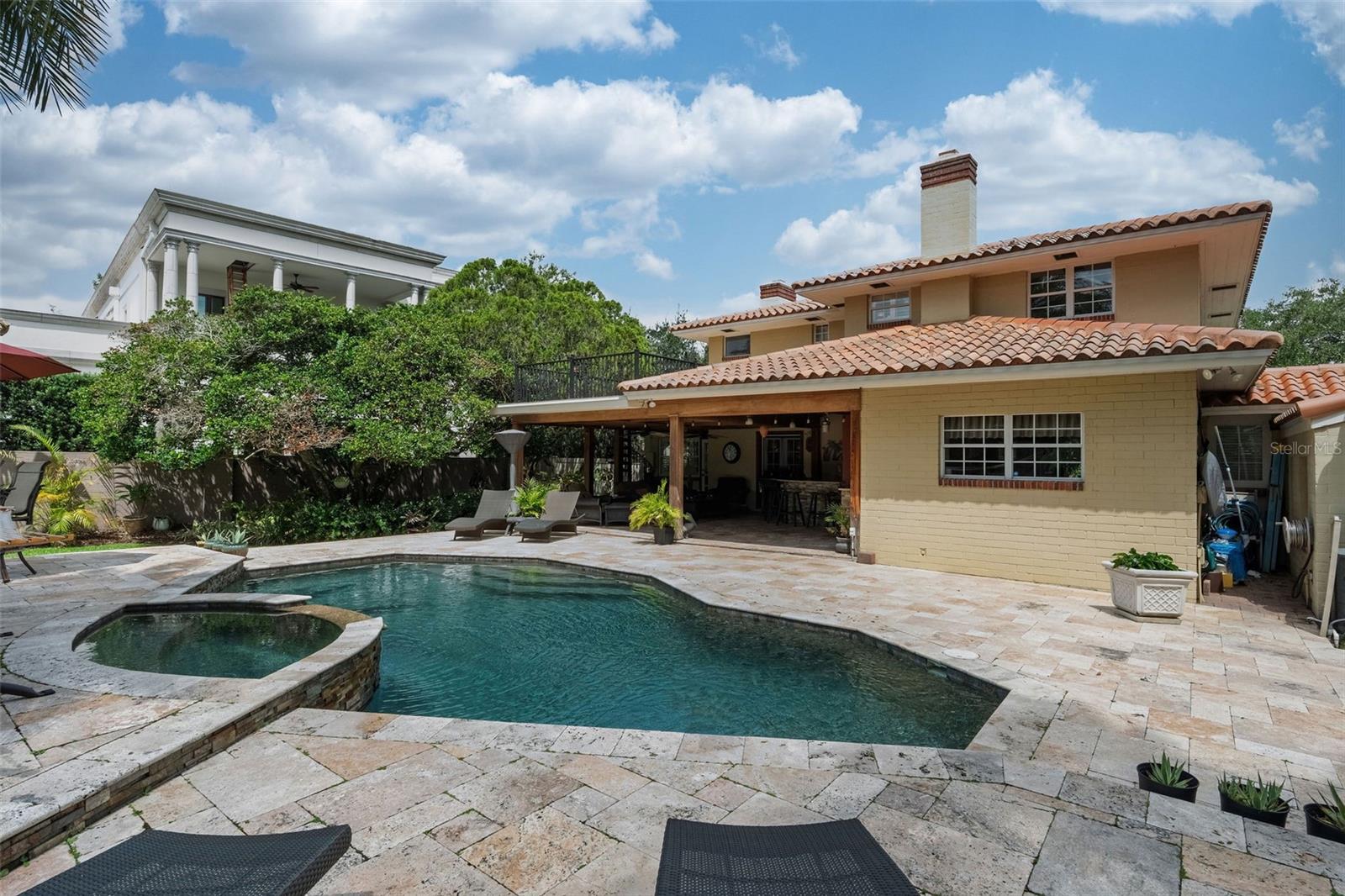 830 Lk DAVIS Dr ORLANDO, FL 32806