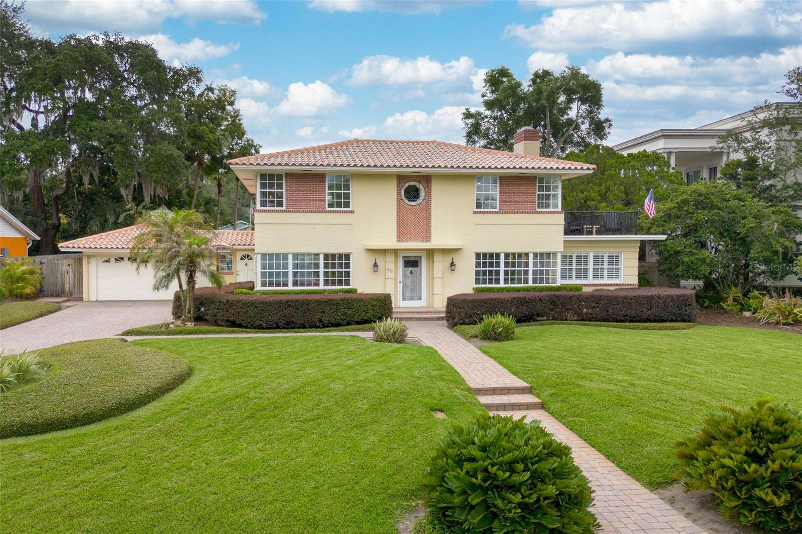 830 Lk DAVIS Dr ORLANDO, FL 32806