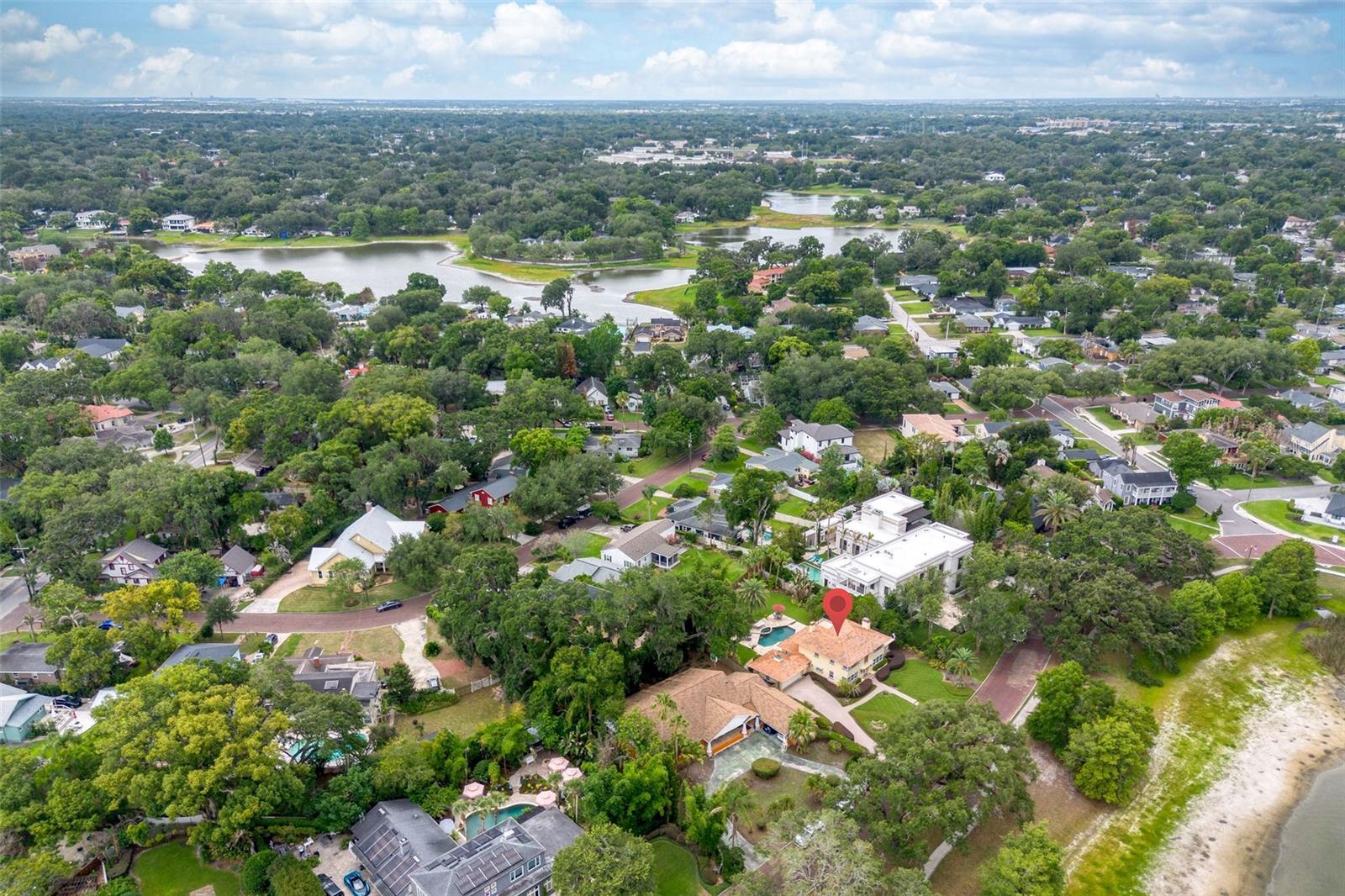 830 Lk DAVIS Dr ORLANDO, FL 32806