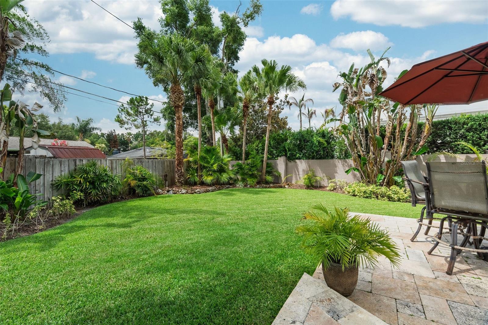 830 Lk DAVIS Dr ORLANDO, FL 32806