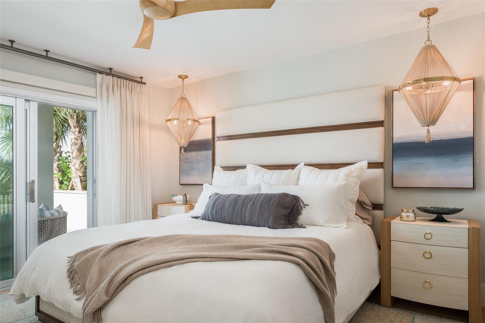 2807 SUNSET Way ST PETE BEACH, FL 33706