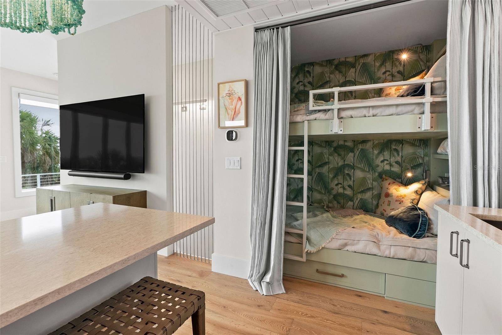 2807 SUNSET Way ST PETE BEACH, FL 33706