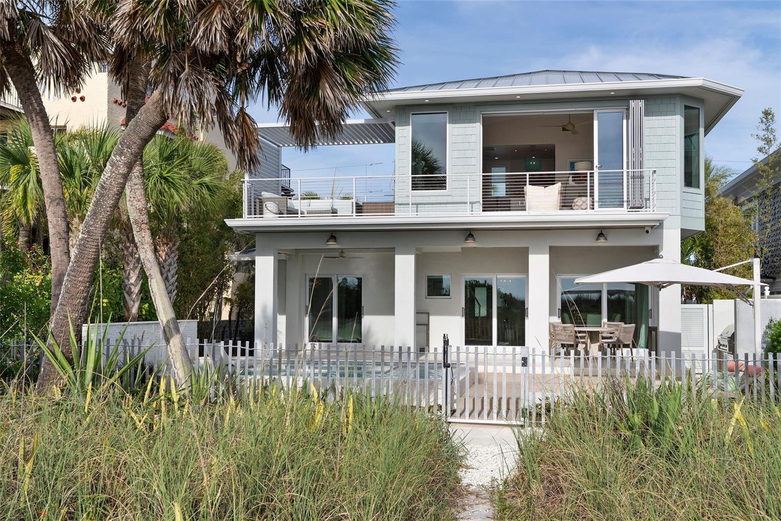 2807 SUNSET Way ST PETE BEACH, FL 33706