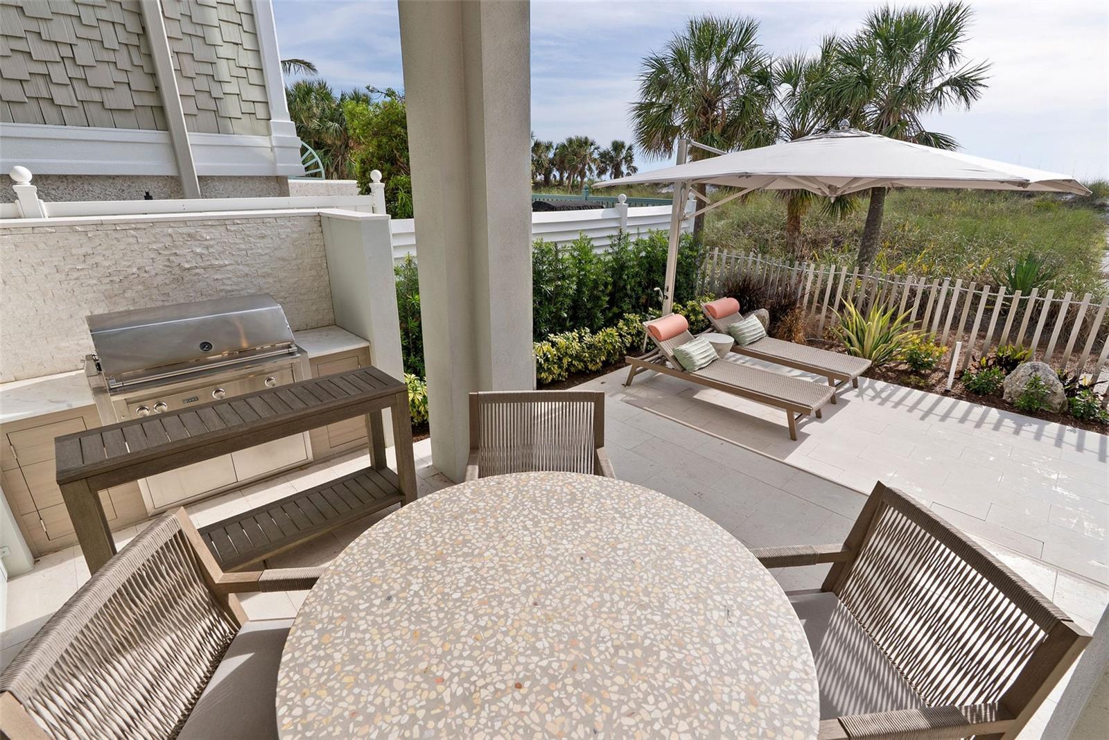 2807 SUNSET Way ST PETE BEACH, FL 33706