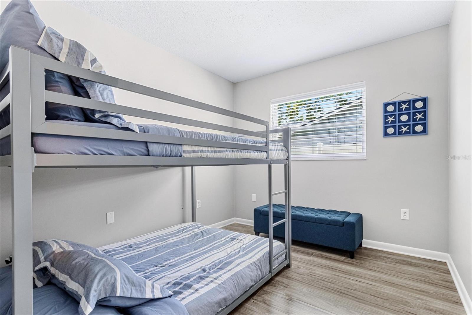 5127 CAESAR Way ST PETERSBURG, FL 33712