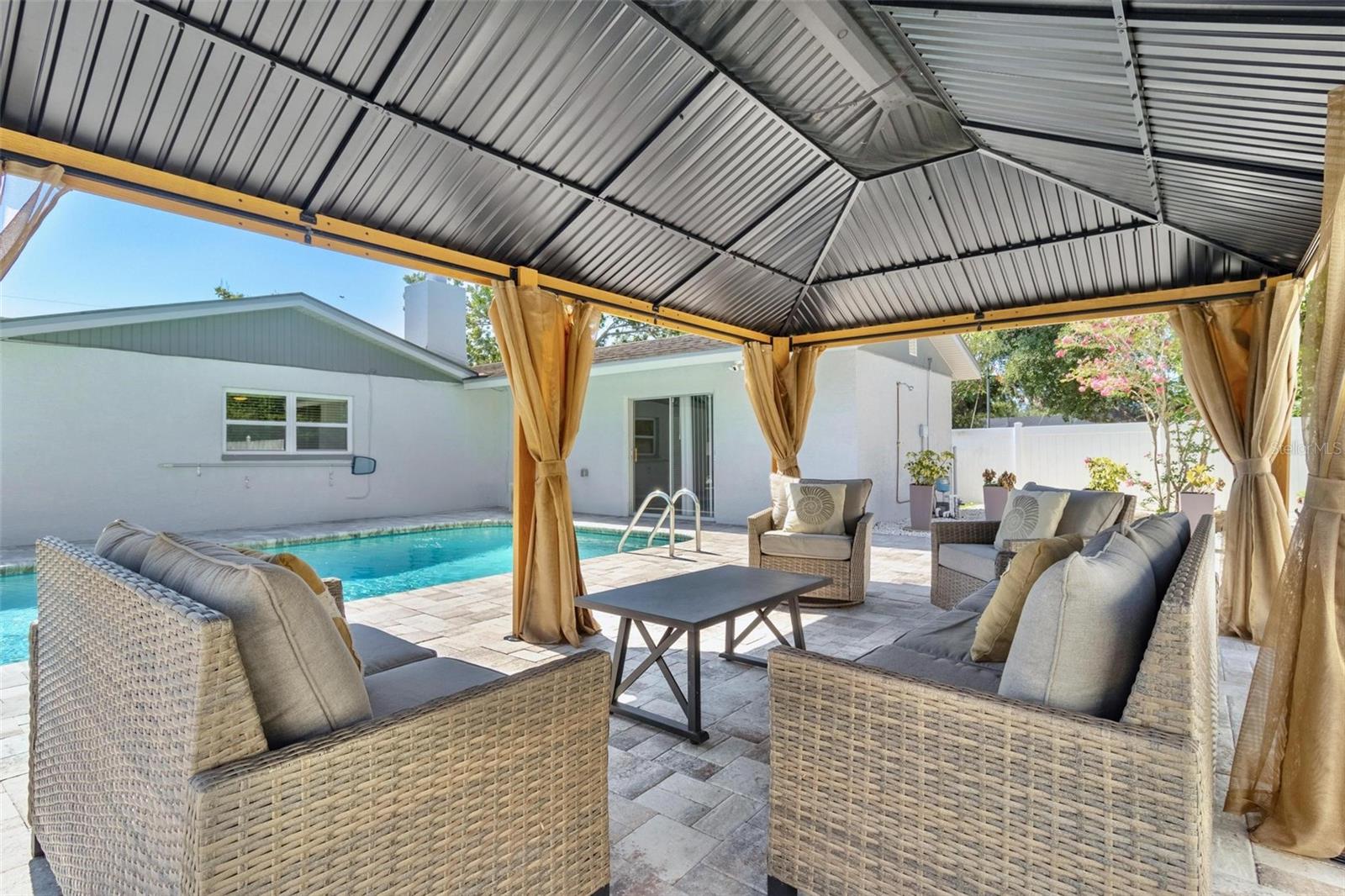 5127 CAESAR Way ST PETERSBURG, FL 33712