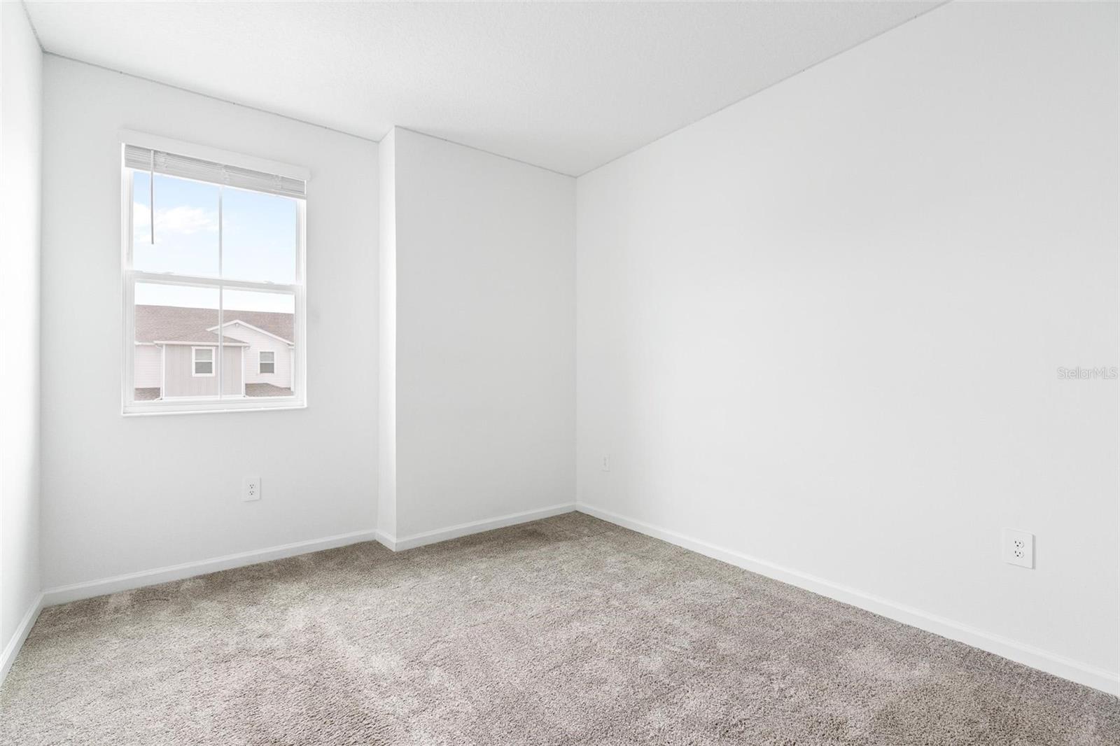 7713 STONE Crk Trl KISSIMMEE, FL 34747