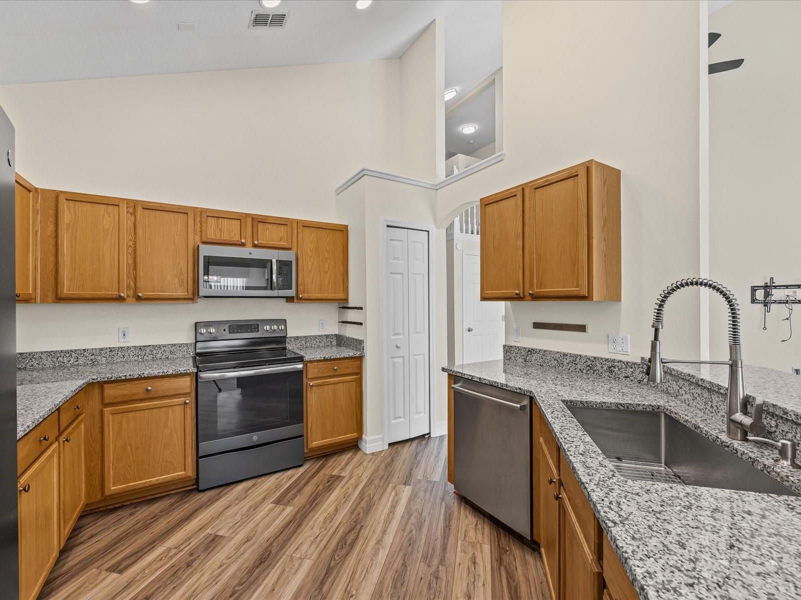 1111 LIBERTY HALL Dr KISSIMMEE, FL 34746