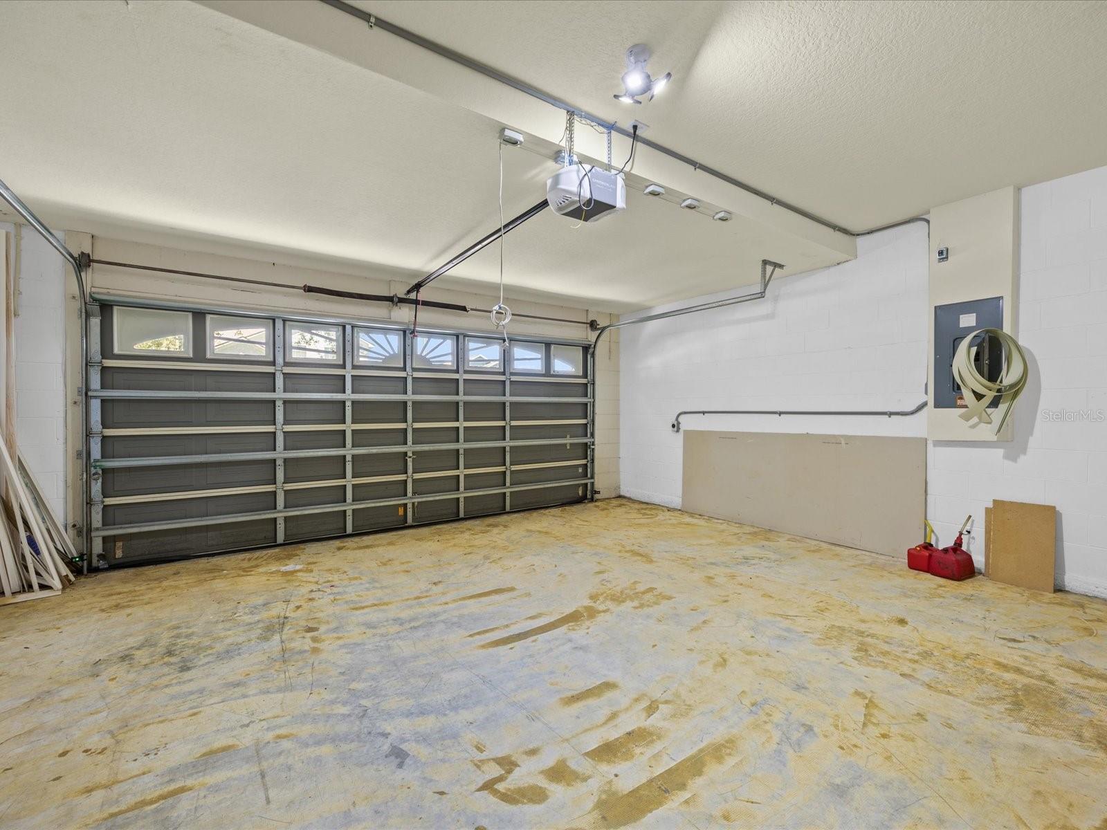 1111 LIBERTY HALL Dr KISSIMMEE, FL 34746