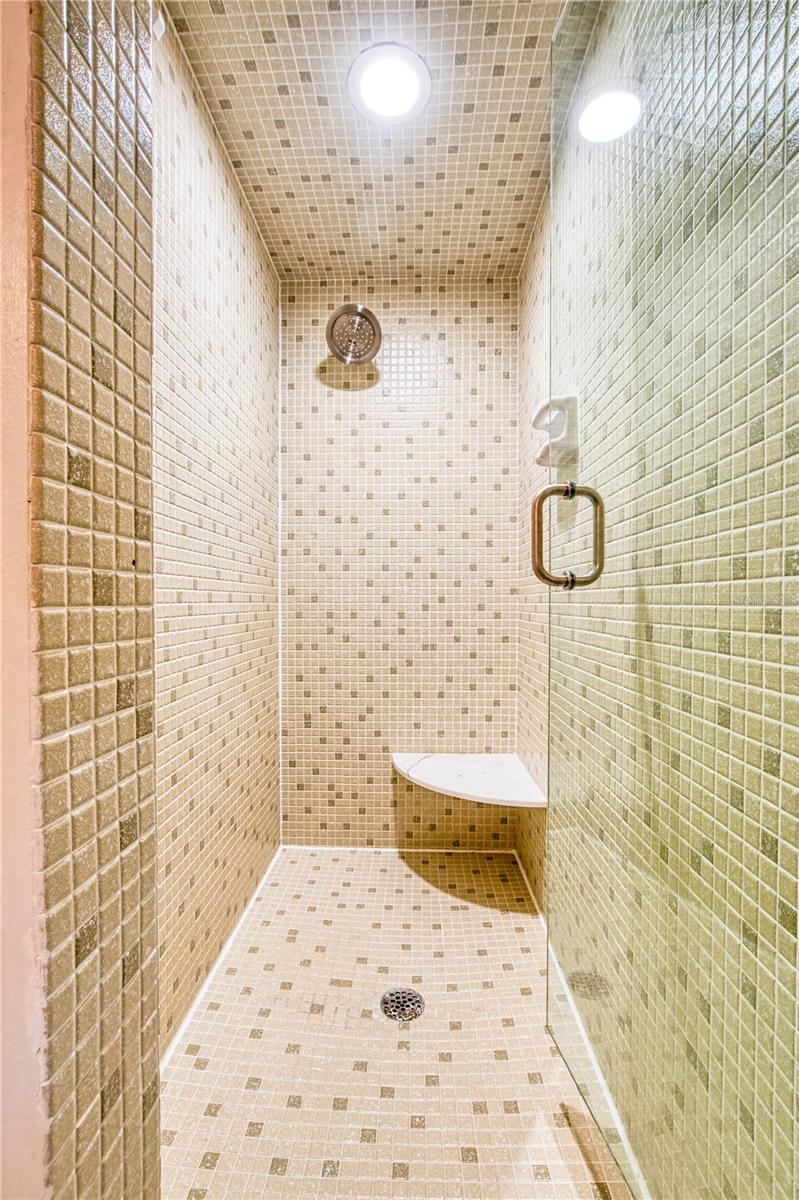 1809 PEPPERIDGE Dr ORLANDO, FL 32806