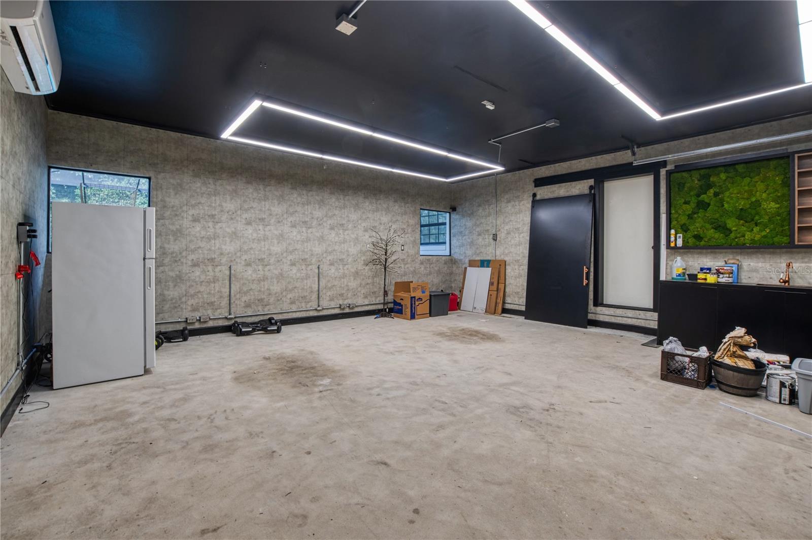 1809 PEPPERIDGE Dr ORLANDO, FL 32806