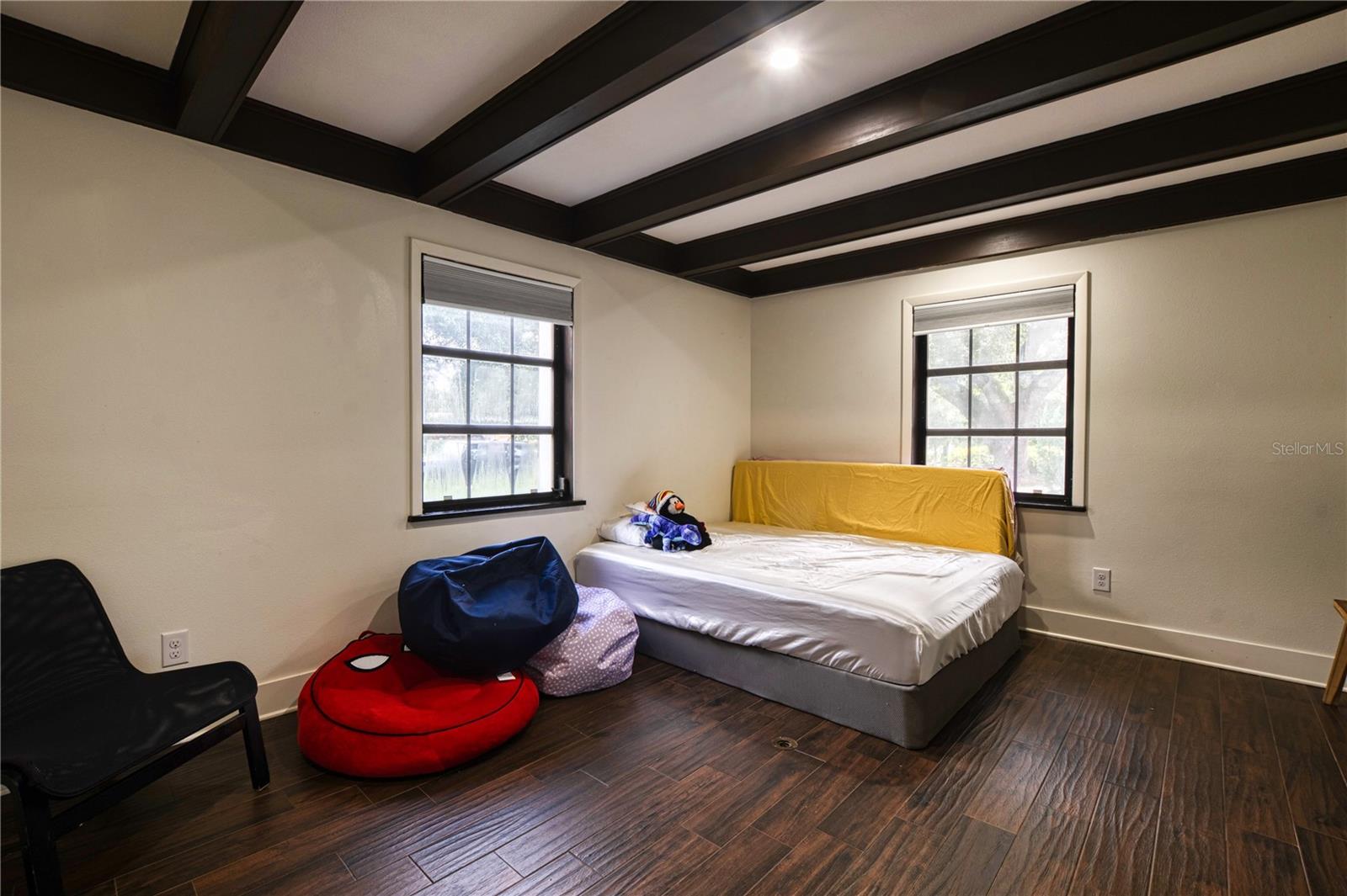 1809 PEPPERIDGE Dr ORLANDO, FL 32806