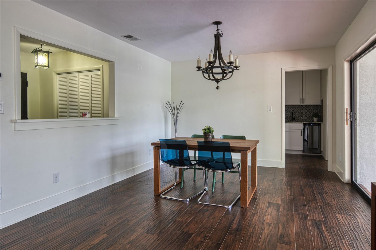 1809 PEPPERIDGE Dr ORLANDO, FL 32806