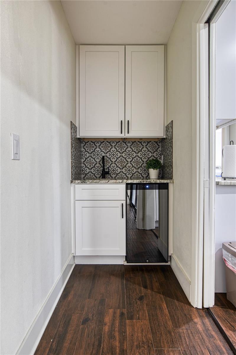 1809 PEPPERIDGE Dr ORLANDO, FL 32806