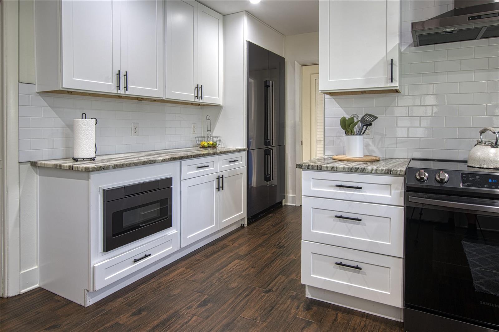 1809 PEPPERIDGE Dr ORLANDO, FL 32806