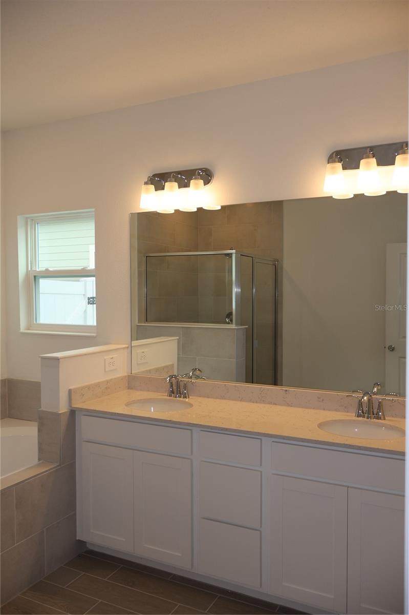 3260 NE 40TH Ln OCALA, FL 34479