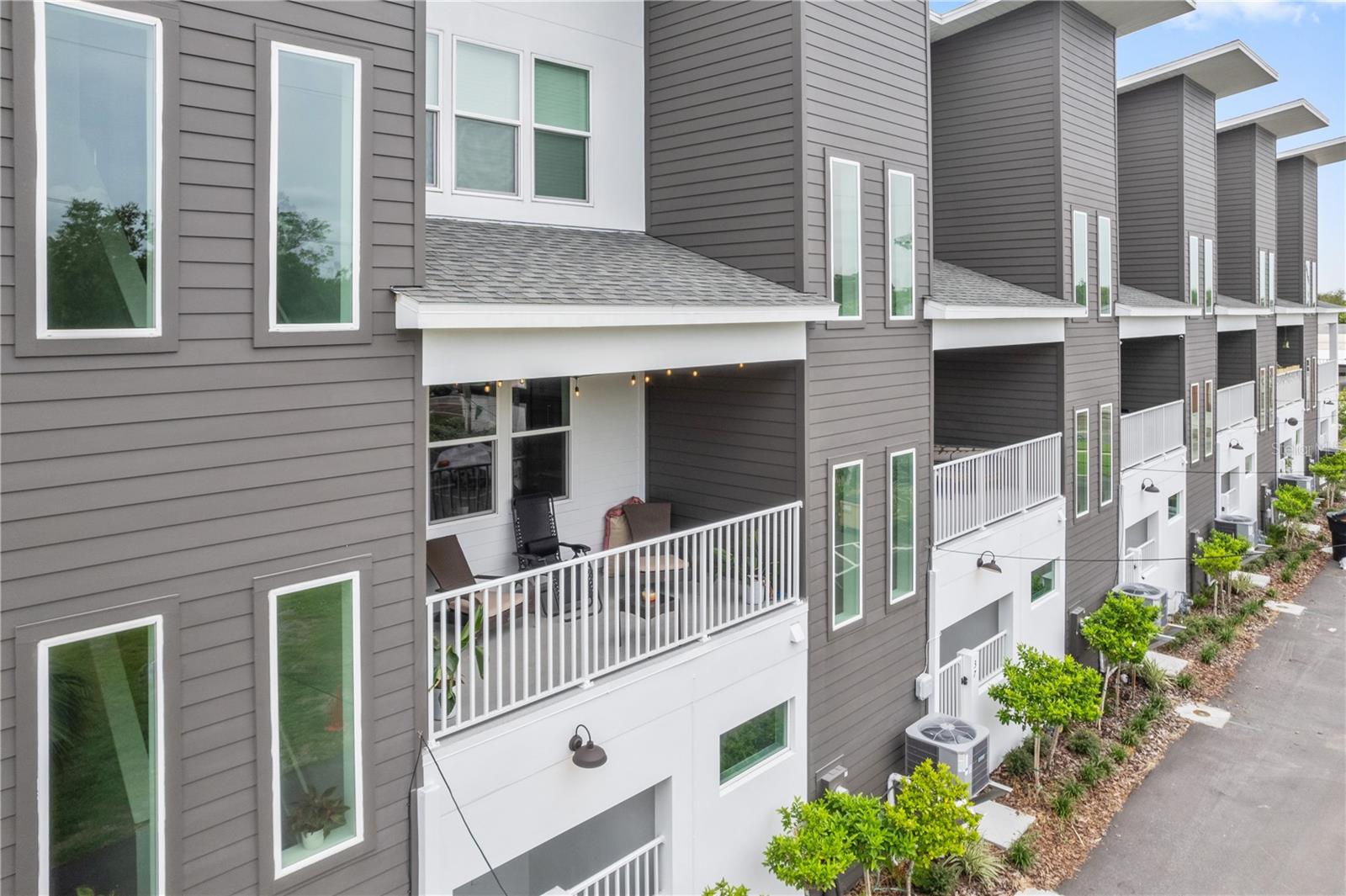 41 29TH St ST PETERSBURG, FL 33713