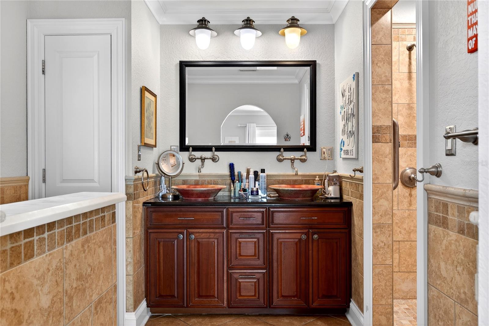 2540 E BAY Isle Dr ST PETERSBURG, FL 33705