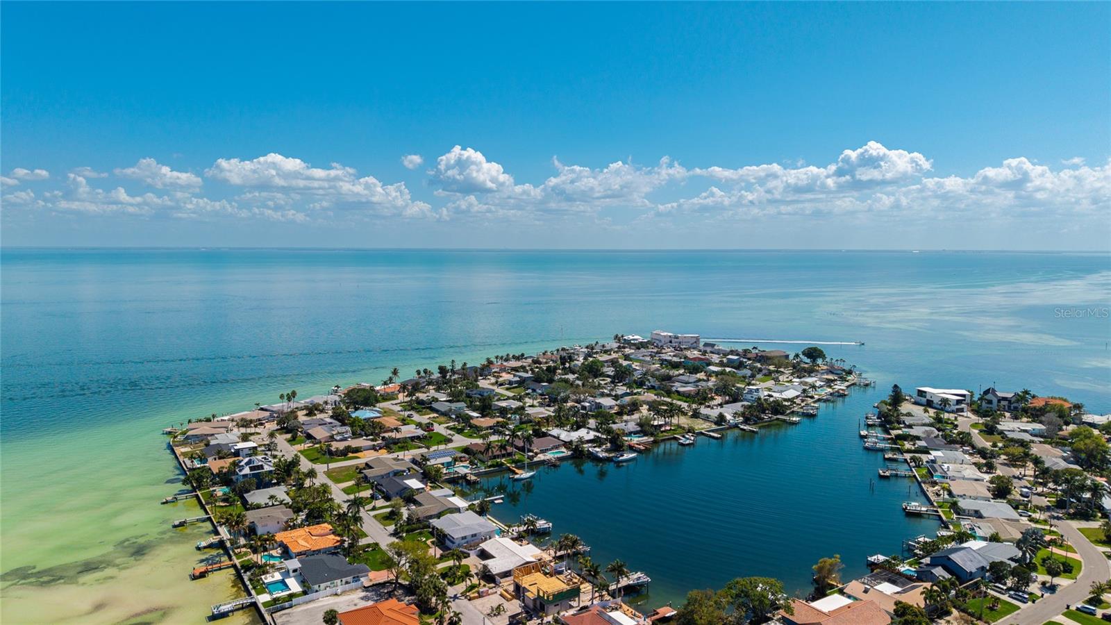 2540 E BAY Isle Dr ST PETERSBURG, FL 33705