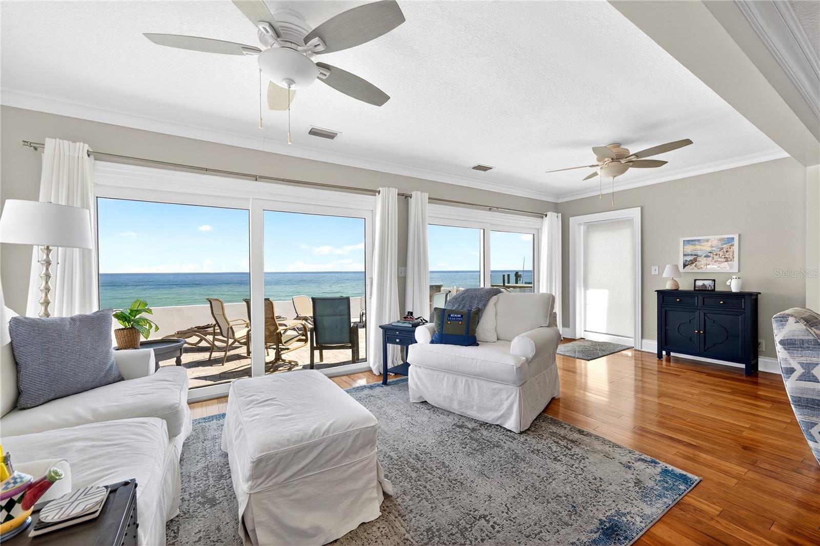 2540 E BAY Isle Dr ST PETERSBURG, FL 33705