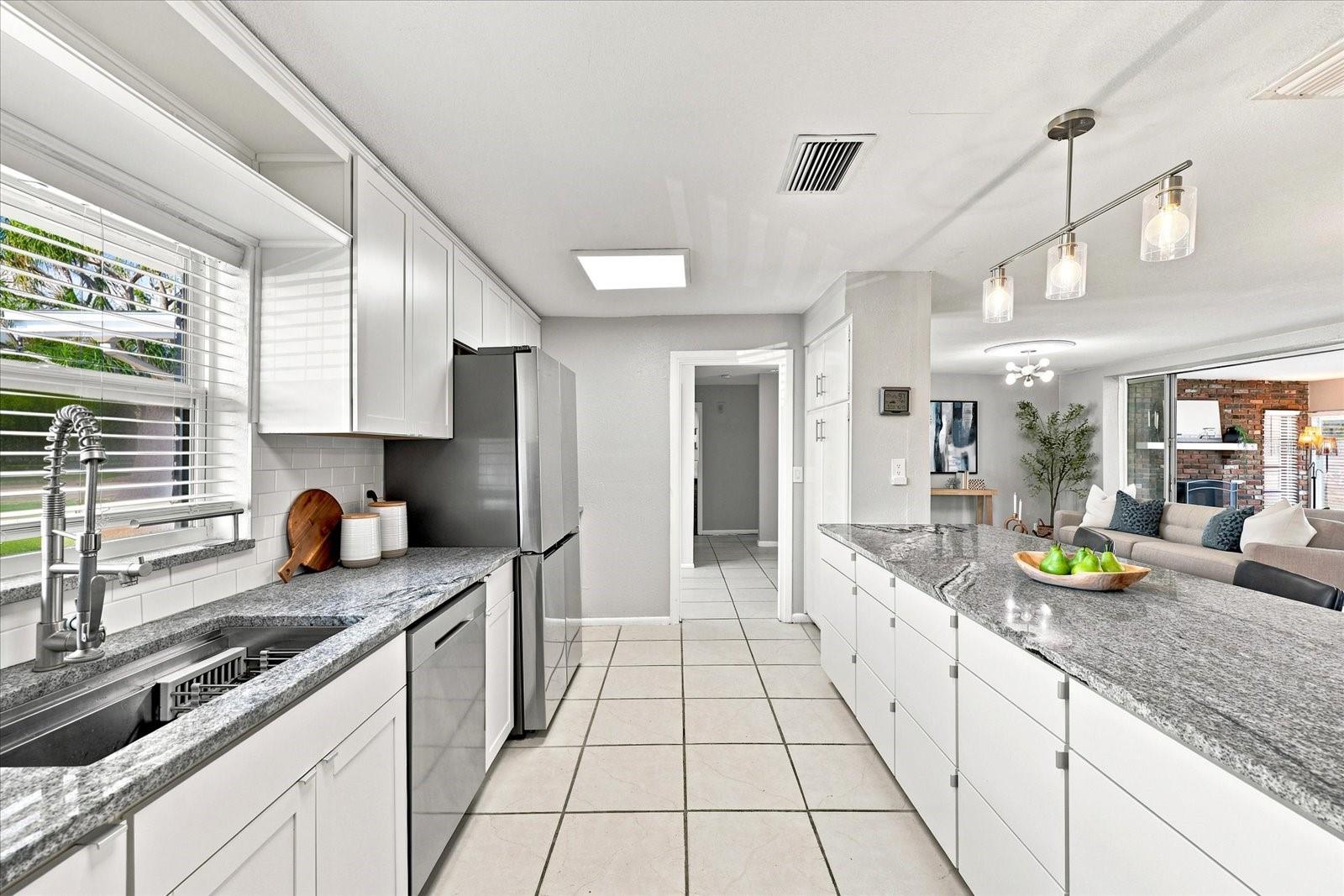 1354 62ND Ave ST PETERSBURG, FL 33705