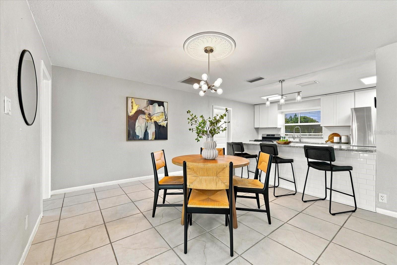 1354 62ND Ave ST PETERSBURG, FL 33705