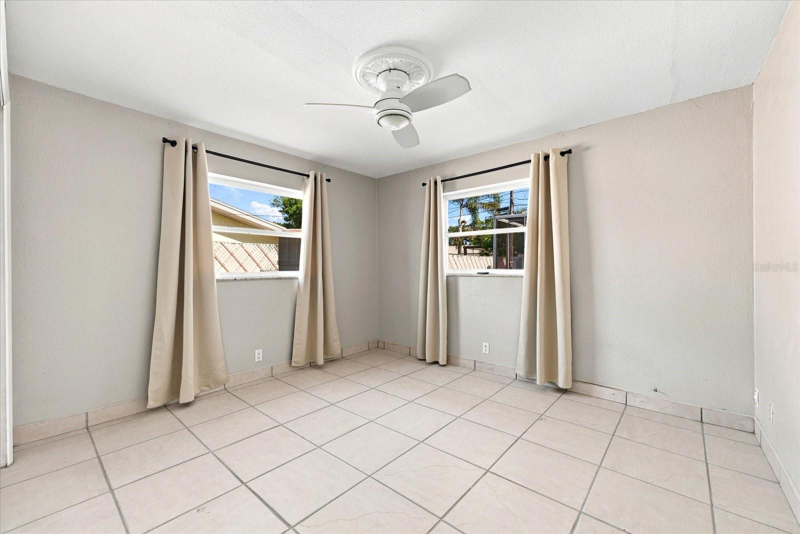 1354 62ND Ave ST PETERSBURG, FL 33705