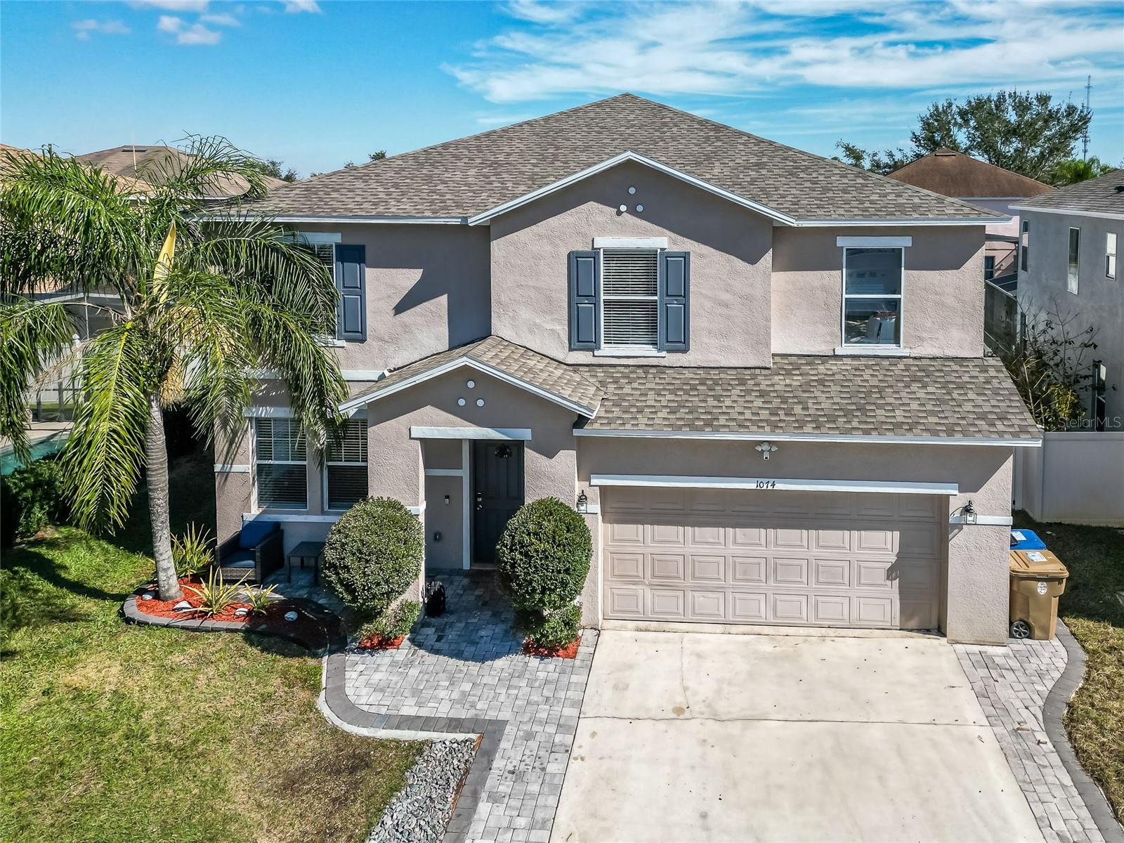 1074 BERKELEY Dr