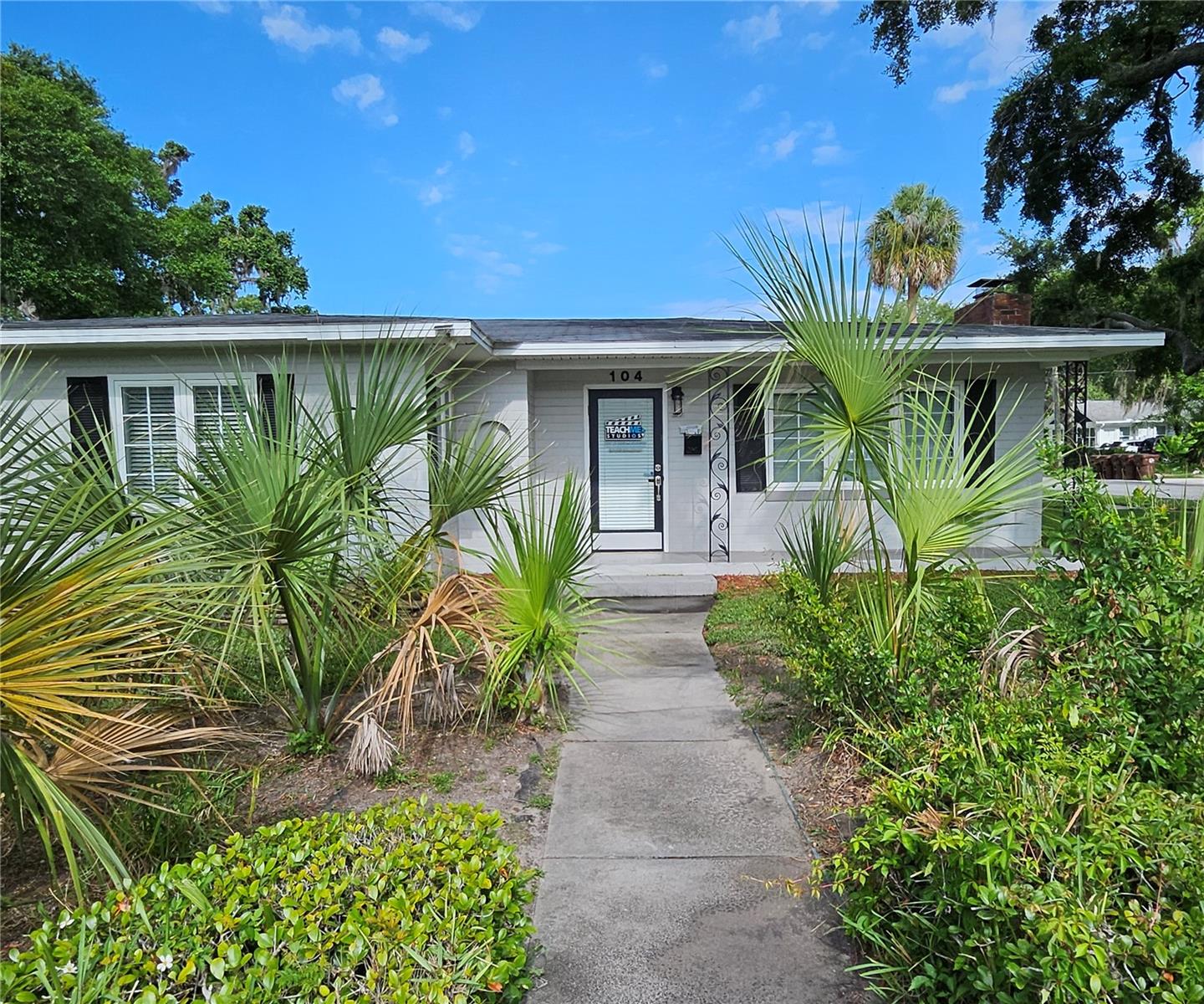 104 S CLYDE Ave