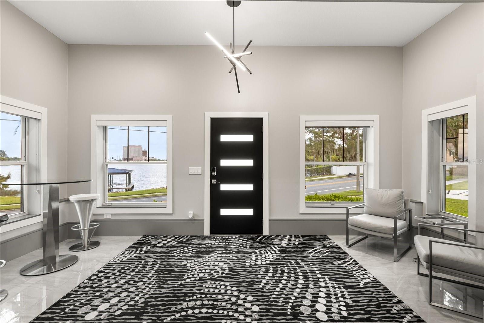 808 EDGEWATER Dr ORLANDO, FL 32804