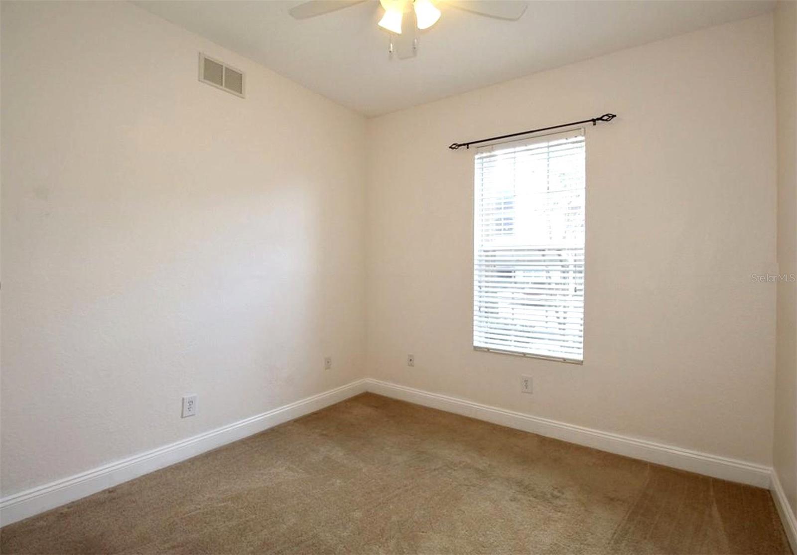 3001 LAUREL Park Ln #105 KISSIMMEE, FL 34741