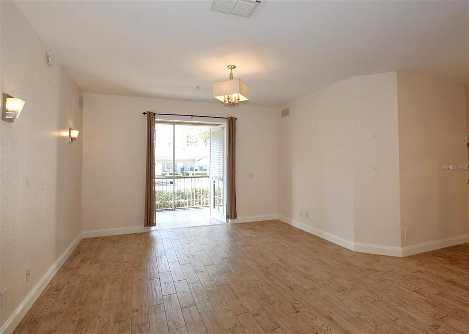 3001 LAUREL Park Ln #105 KISSIMMEE, FL 34741