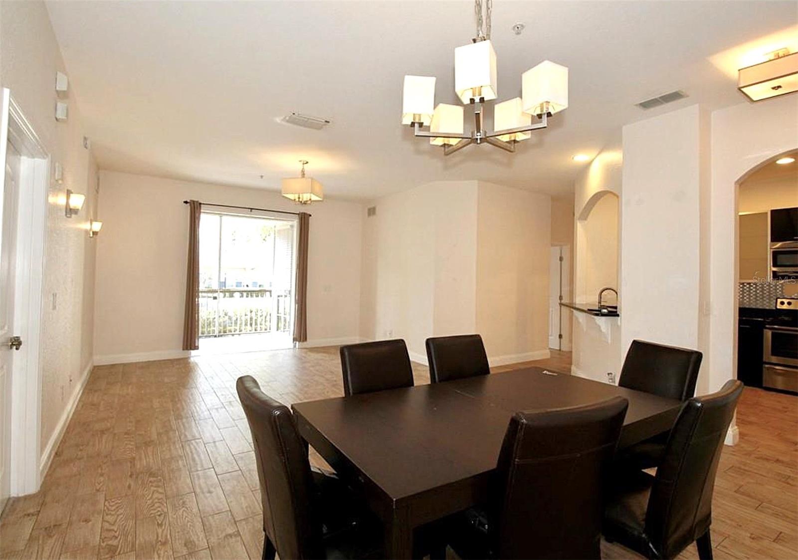 3001 LAUREL Park Ln #105 KISSIMMEE, FL 34741