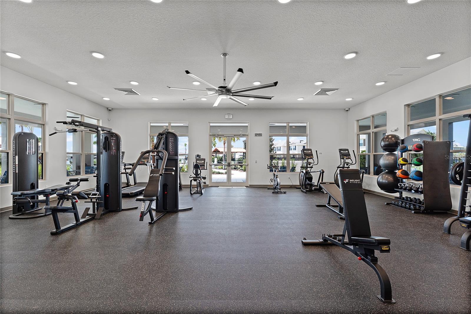 1804 HOWARD MESA Dr KISSIMMEE, FL 34744