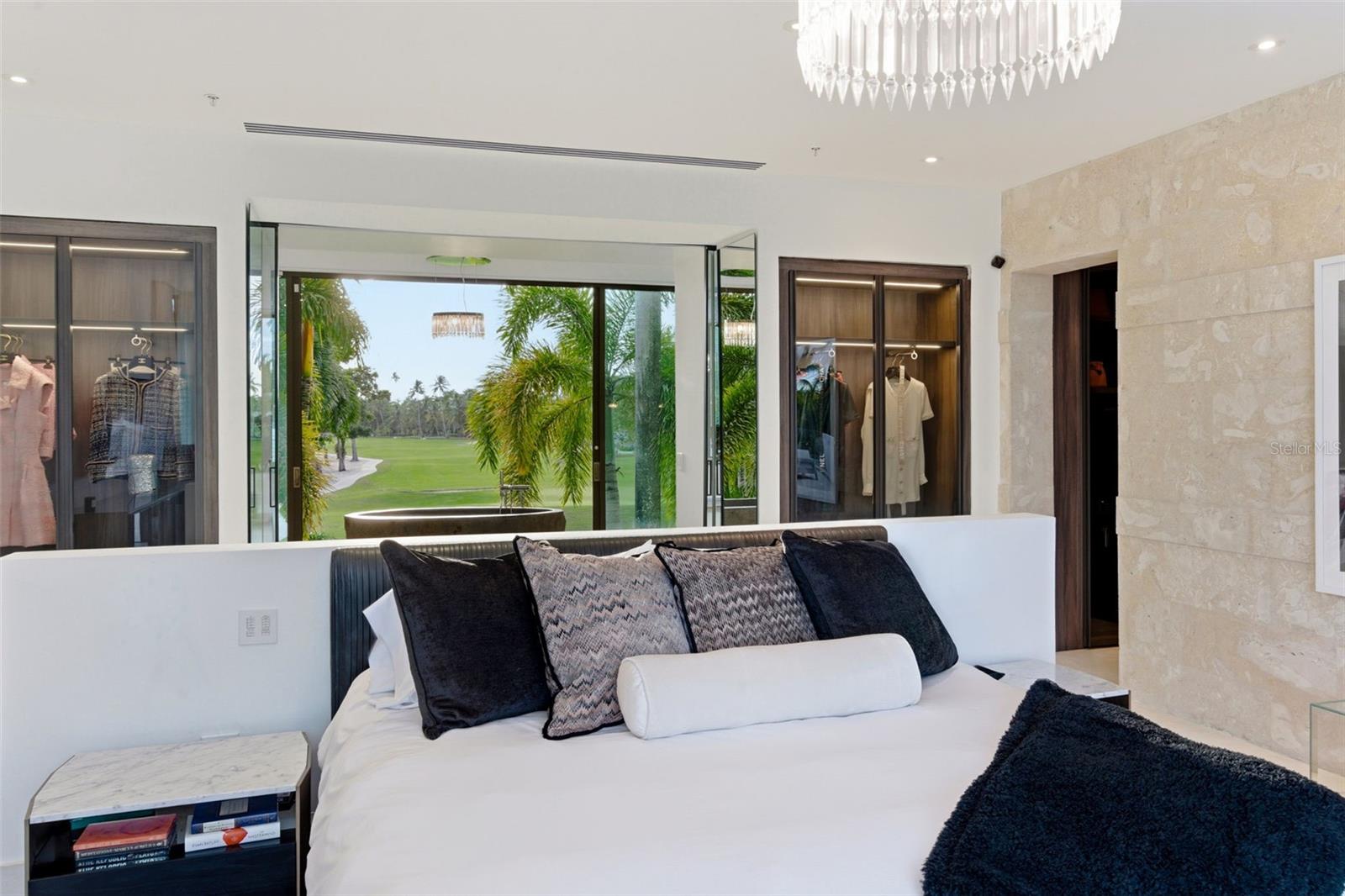 200 DORADO Bch Dr #2210 DORADO, PR 00646